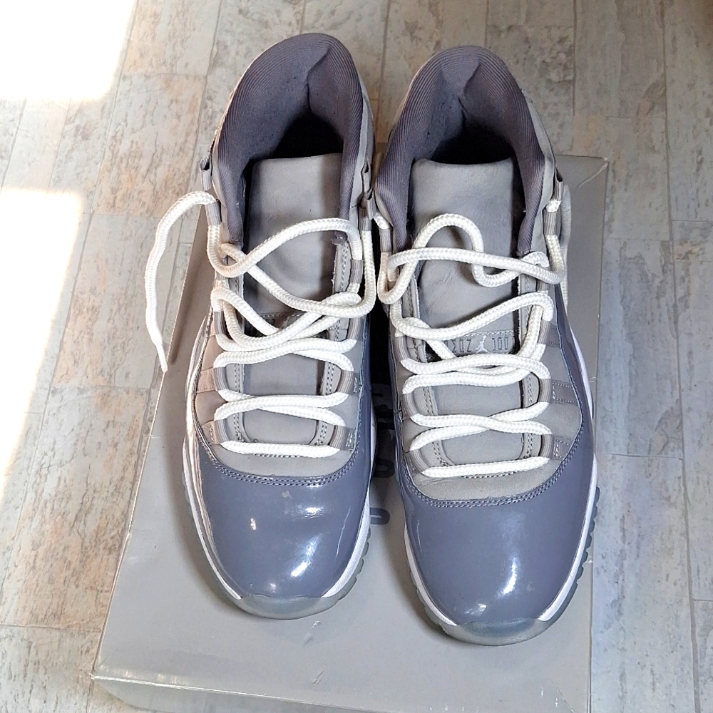 Jordan Cool Grey 11s - Size 10.5